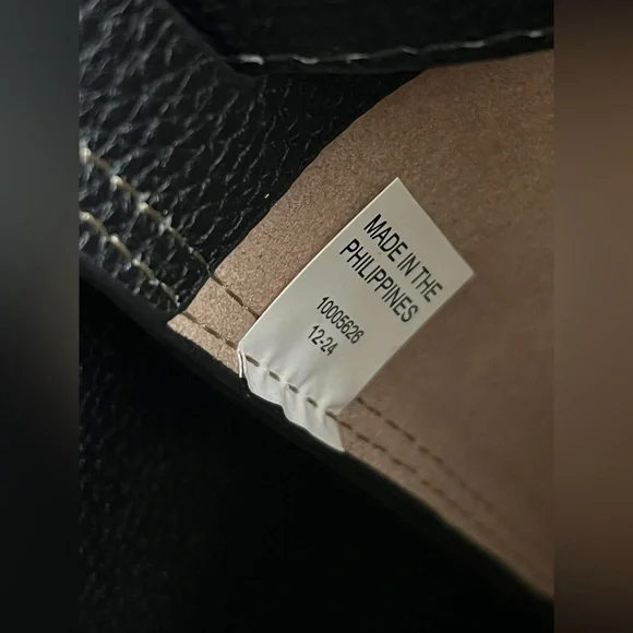 Tory Burch Romy Bucket Bag - Picture 12 of 15